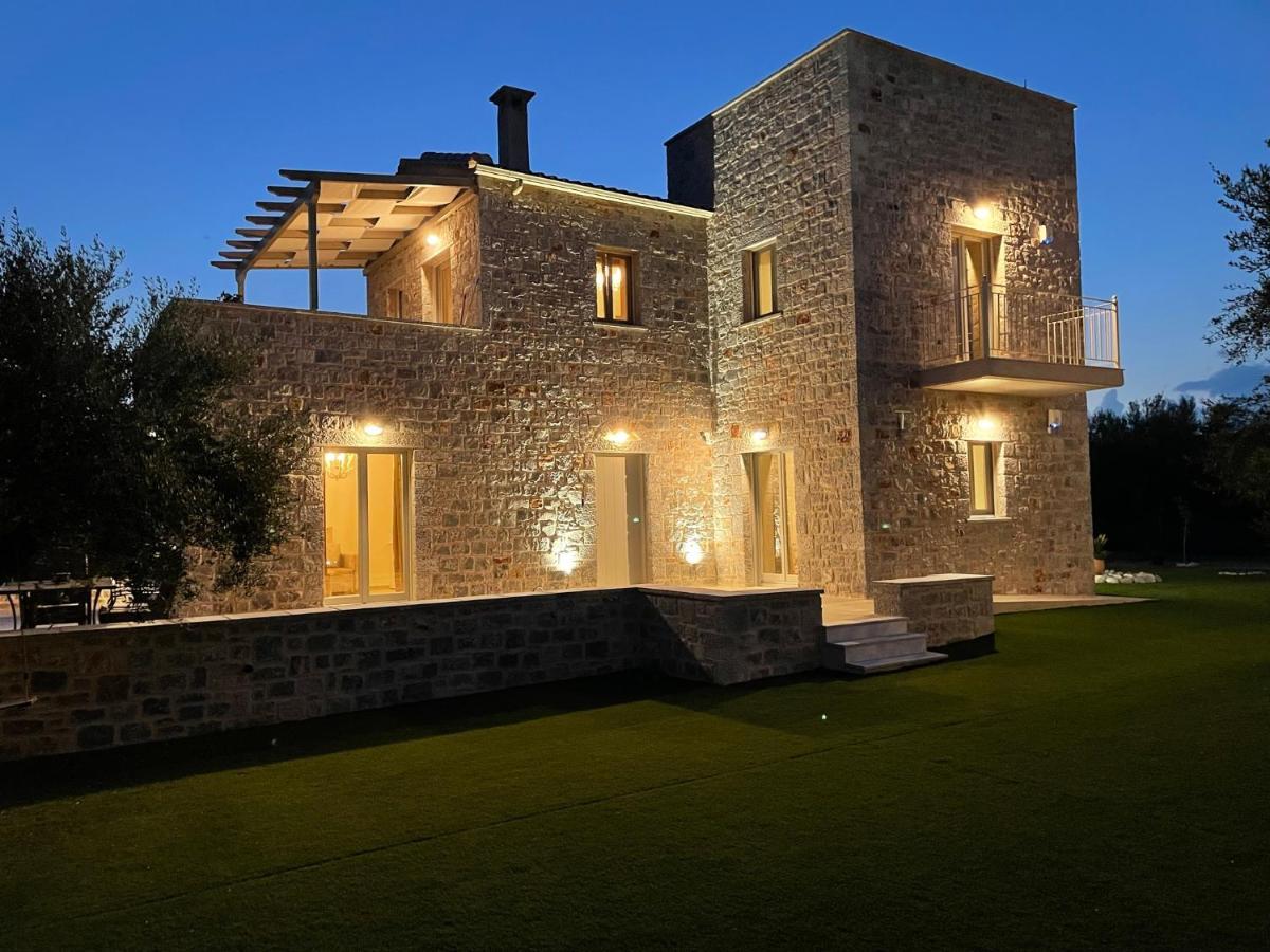 Efmar Exclusive Residences Gythio Exterior foto