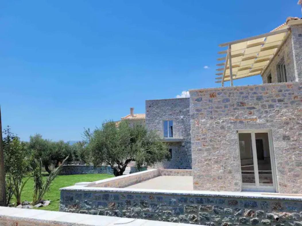 Efmar Exclusive Residences Gythio Exterior foto